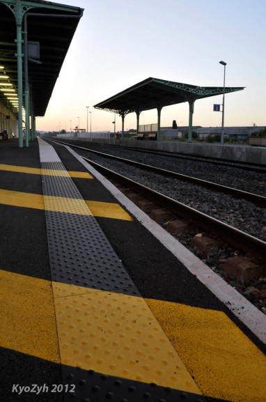 Yellow lines in a station